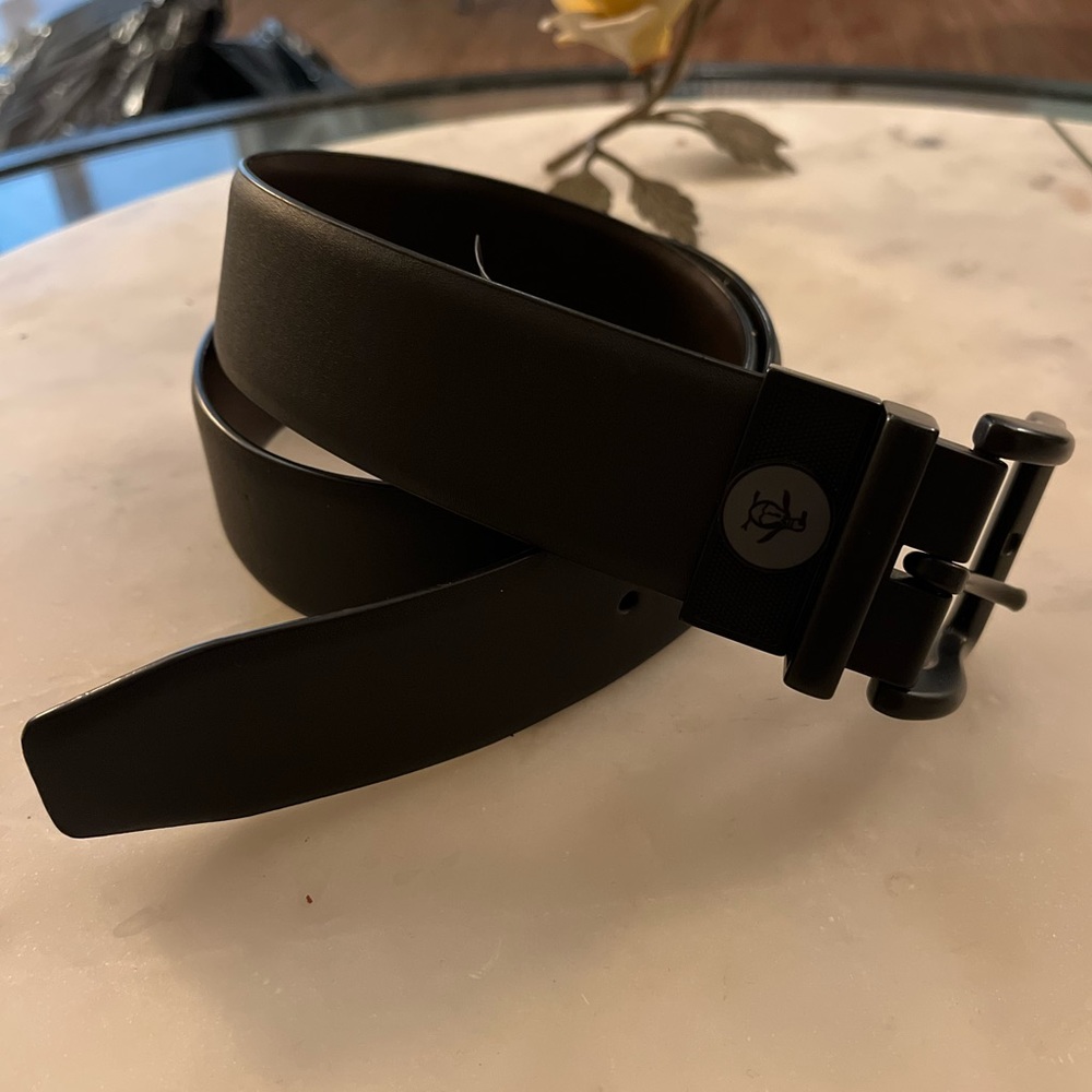 Penguin Leather Reversible Belt. Size 30 New With Tag.